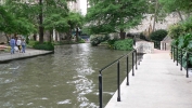 PICTURES/San Antonio Riverwalk/t_No Shops End2.JPG